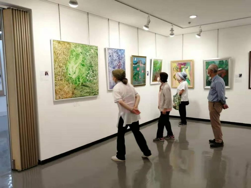 独辟翰呈惊东瀛 ——中国油画家张媛作品轰动日本画界