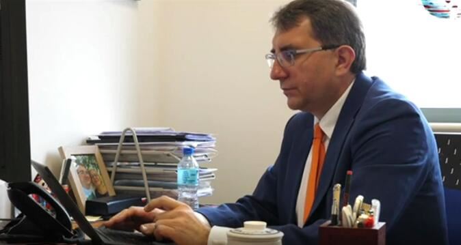 “一带一路”故事｜一班东方列车载来的发展机遇