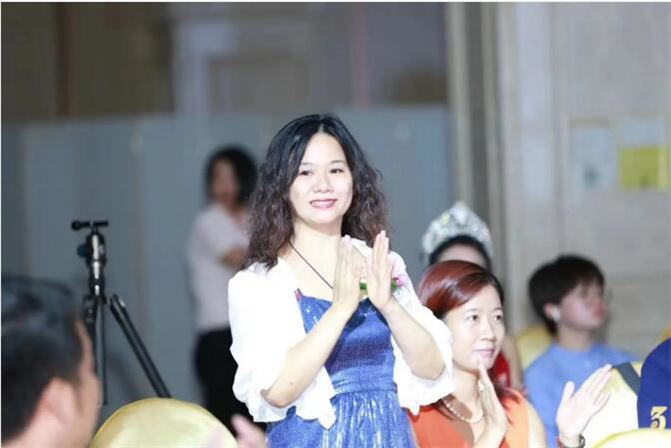 璀璨的张媛 ——读张媛的画