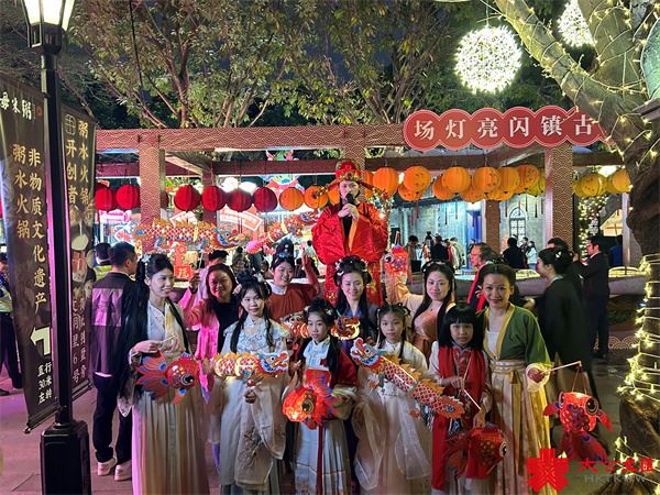 大灣區首個龍年民俗節啟動　港人組團逛燈會品年俗