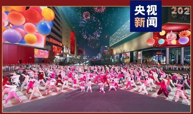 日月谭天｜龙年春晚，岛内民众盛赞：文化盛宴！