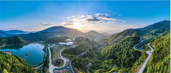 中国景区惊艳美国！国际知名媒体《洛杉矶时报》整版介绍瑞山