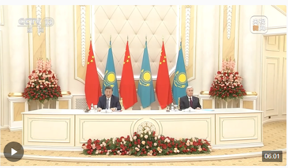 习近平同哈萨克斯坦总统托卡耶夫共见记者