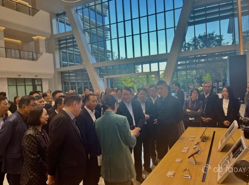 HK business representatives marvel at technological development in GBA mainland cities