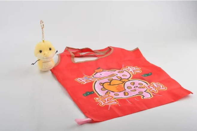 一上市就爆火！广东老板说“备货已卖光”