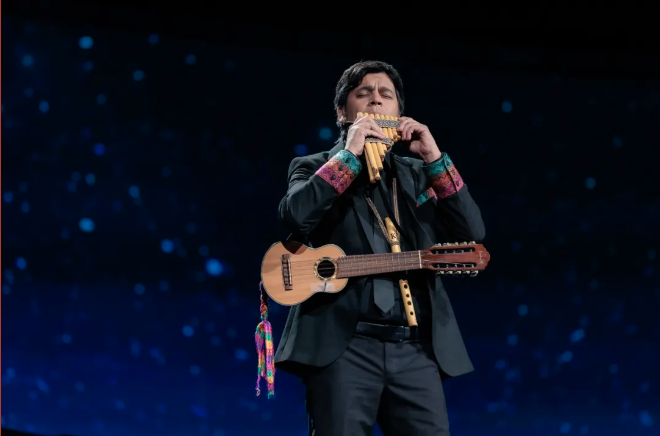 山鹰邂逅兰花花，一唱三叹，妙不可言！