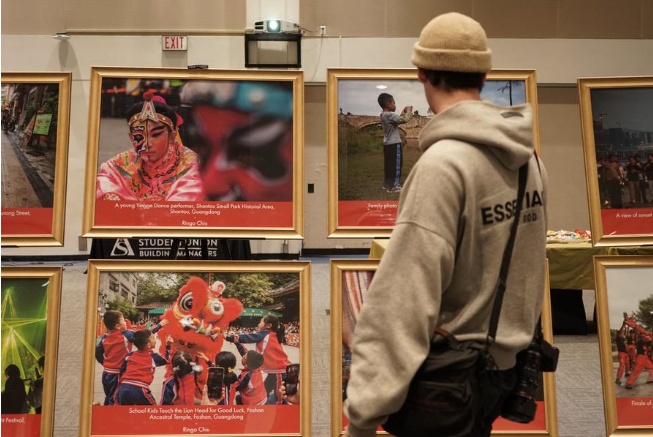 Award-winning U.S. photographers bring China stories to life on American campus