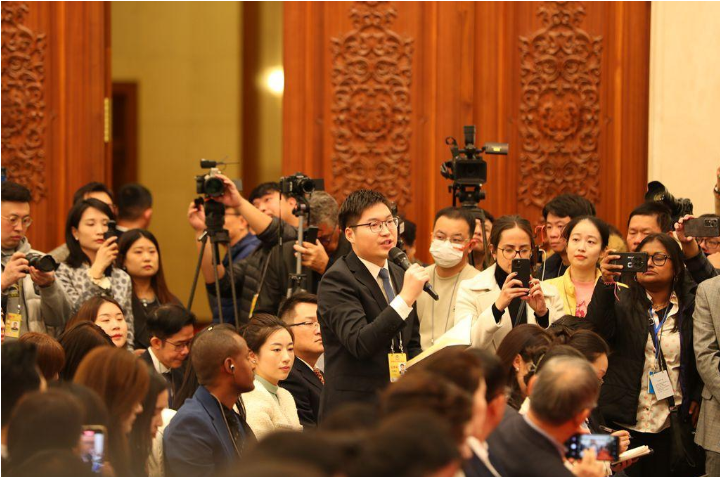 今年全国两会首场新闻发布会，这些热点话题都有回应