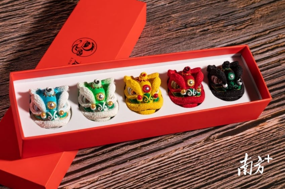 当“村晚”遇见龙舟，就是广东夏日烟火气｜南方深读