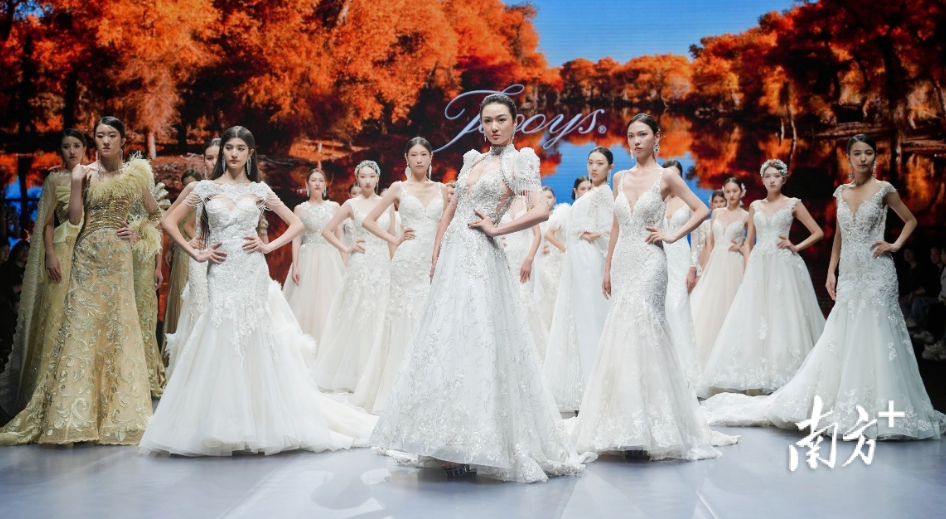 关税下调后粤企有多忙？“美国客户催发货”“航运爆舱”！