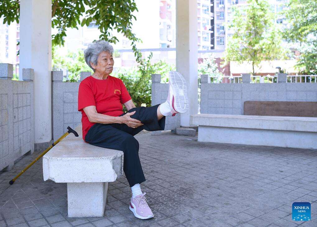 90-year-old WWII veteran inspires Hong Kong youth with tales of valor, peace