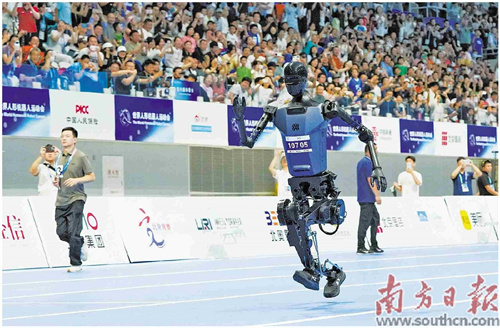 从技术突破到场景落地 广东人形机器人正加速“上岗”