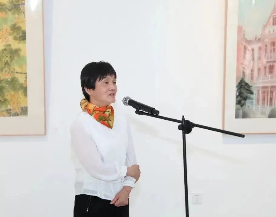 万芾“花鸟世界”中的二十四节气：秋分