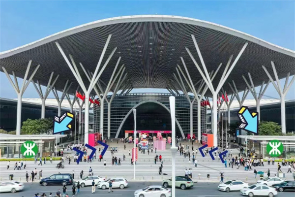 明日开幕！机器人“互搏”名场面，深圳人将涌入这里……