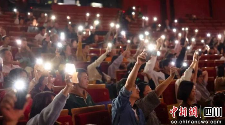 成都锦江原创话剧《星空里的歌者》赴京首演在即