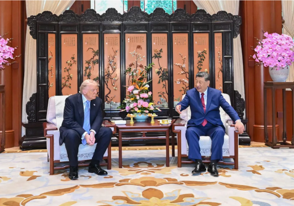 详讯 | 习近平同美国总统特朗普在中南海小范围会晤