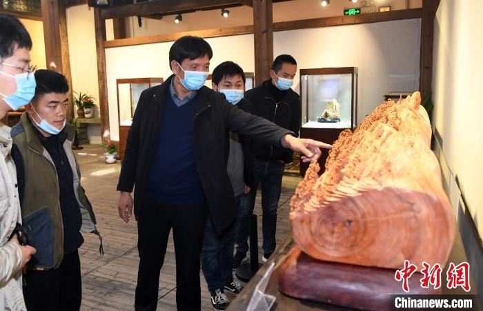 福建籍中国工艺美术大师艺术作品传承展启幕