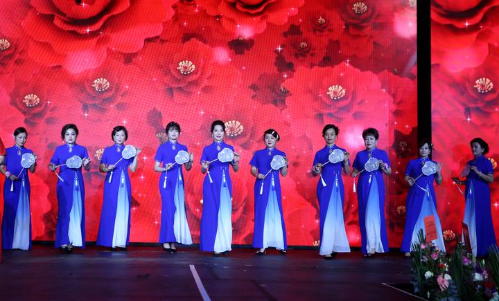 全非洲华人妇女联合总会隆重举办第七届理监事会就职典礼 全非洲华人妇女联合总会隆重举办第七届理监事会就职典礼