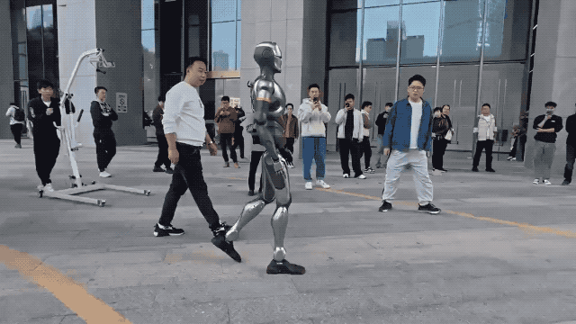 Humanoid robots and DeepSeek AI employees deployed in Shenzhen for intelligent grassroots governance