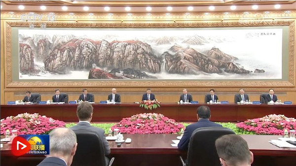 【央视快评】与中国同行就是与机遇同行