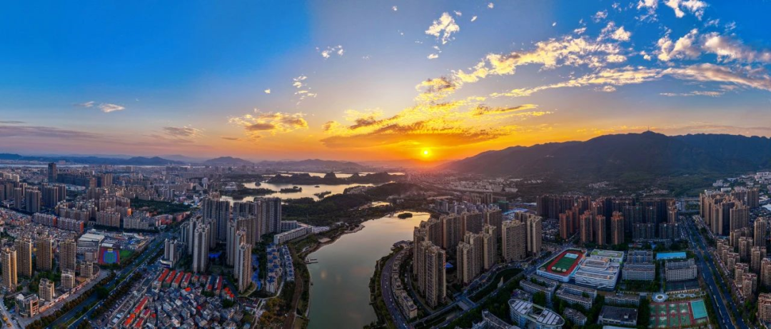 有薪！贴心！开“芯”！“肇”唤英才