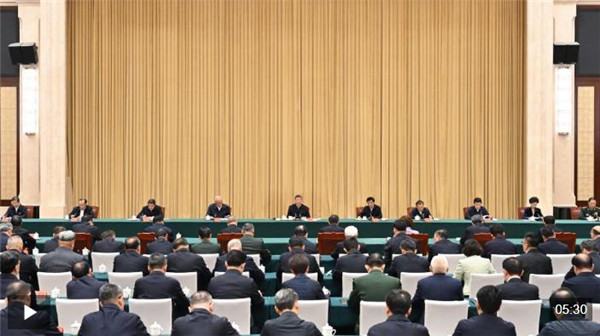 习近平：完整准确全面贯彻新时代党的治疆方略 努力建设团结和谐、繁荣富裕、文明进步、安居乐业、生态良好的社会主义现代化新疆